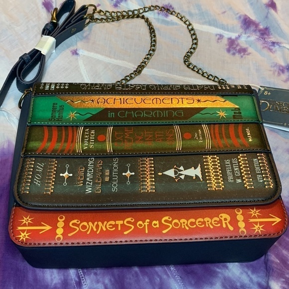 NWT Loungefly Fantastic Beasts The Secrets of Dumbledore Purse and Wallet - Picture 2 of 8